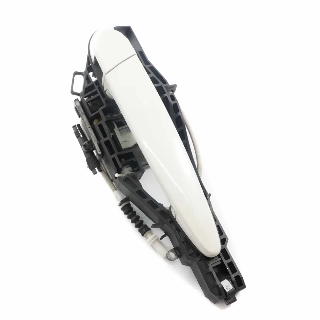 Poignée de porte BMW F30 arrière droite extérieure Alpinweiss Alpine White 300 pour à propos du numéro de pièce 7259836 Poignée de porte BMW F30 arrière droite extérieure Alpinweiss Alpine White 300 - SKU 7259836-AW3 - Numéro de pièce 7259836