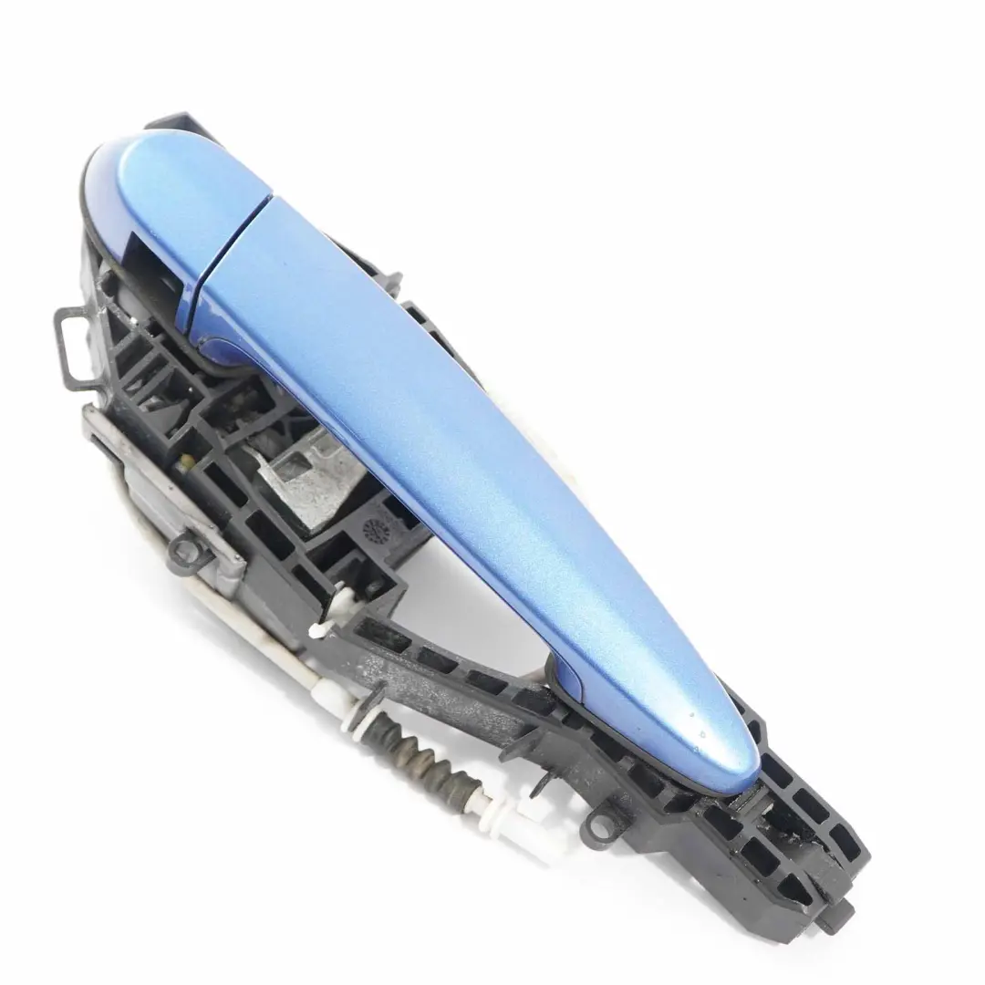 Poignée de porte BMW F30 F31 Prise arrière droit Estoril Bleu Metallic - B45 pour à propos du numéro de pièce 7259836 Poignée de porte BMW F30 F31 Prise arrière droit Estoril Bleu Metallic - B45 - SKU 7259836-EB1 - Numéro de pièce 7259836