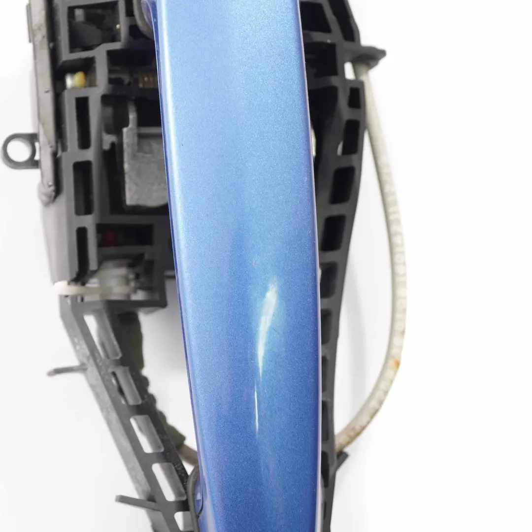 Maniglia porta BMW F30 F31 posteriore diritto esterna Estoril Blu Metallic B45 per con numero di parte 7259836 Maniglia porta BMW F30 F31 posteriore diritto esterna Estoril Blu Metallic B45 - SKU 7259836-EB1 - Numero di parte 7259836