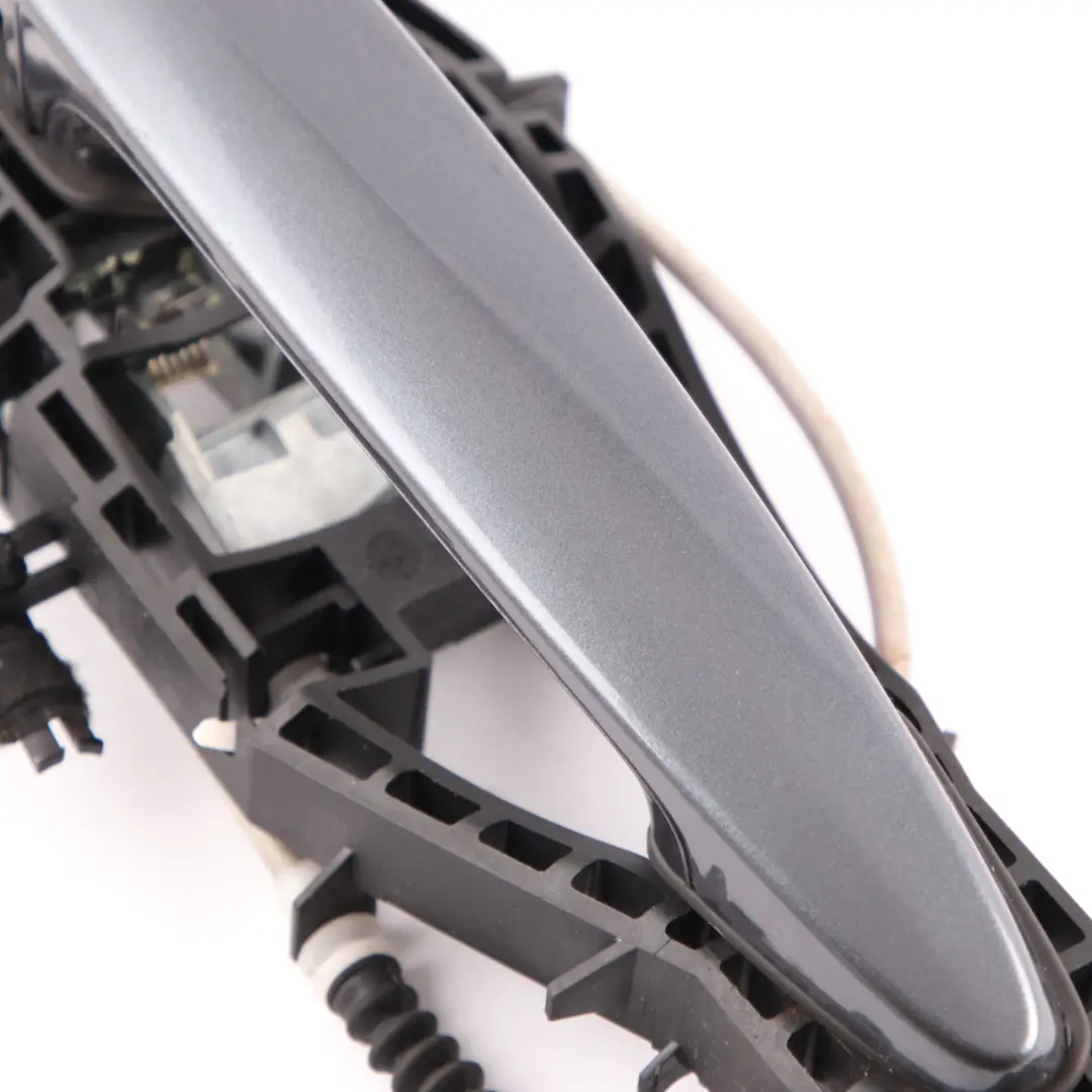 Poignee Porte BMW F30 Arriere Droite Exterieur Mineralgrau Gris Metallique B39 pour à propos du numéro de pièce 7259836 Poignee Porte BMW F30 Arriere Droite Exterieur Mineralgrau Gris Metallique B39 - SKU 7259836-MG1 - Numéro de pièce 7259836