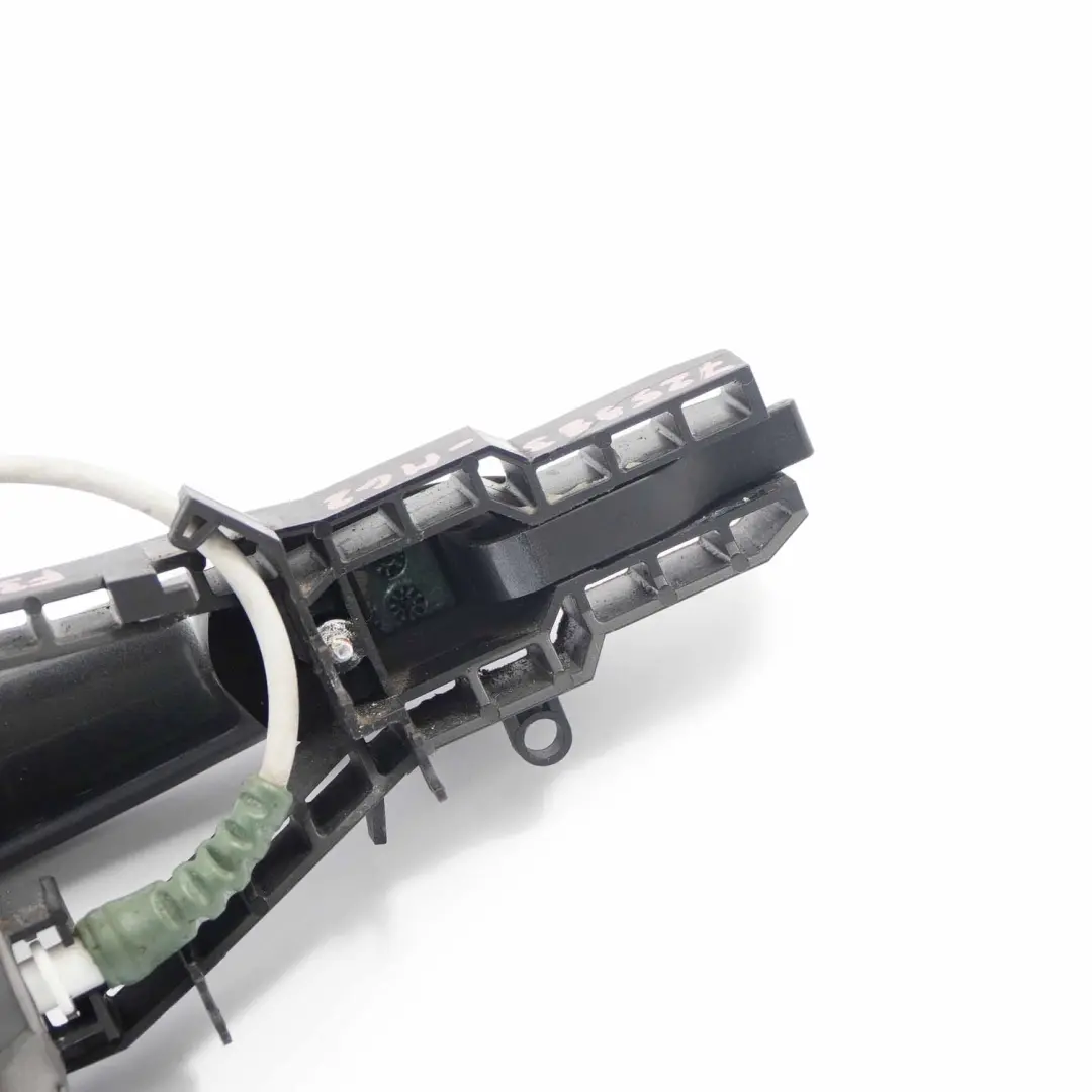 Poignée de porte BMW F30 F31 Arrière Gauche Extérieur Gris Minéral Métallisé B39 pour à propos du numéro de pièce 7259836 Poignée de porte BMW F30 F31 Arrière Gauche Extérieur Gris Minéral Métallisé B39 - SKU 7259836-MG2 - Numéro de pièce 7259836