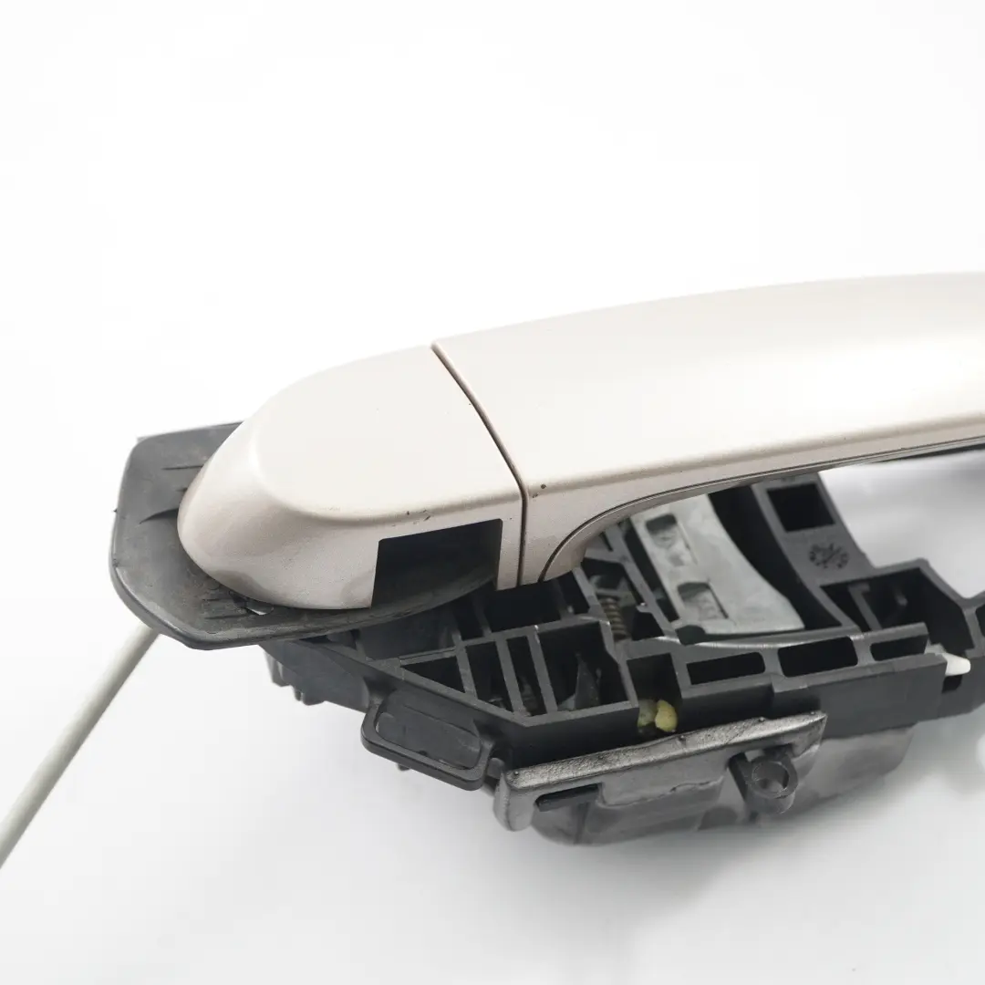  Tirador Puerta BMW F30 F31 Agarre Trasero Derecho Exterior Orion Plata A92 - SKU 7259836-ORION - Número de pieza 7259836