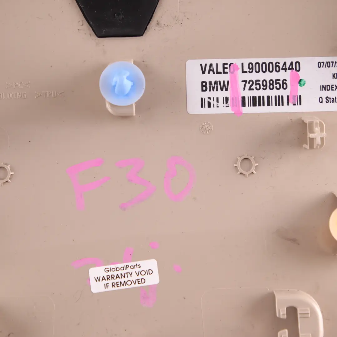 Bremslicht hinten Dritte Bremsleuchte Abdeckung Oyster für BMW F30 mit Teilenummer 7259856 BMW F30 Bremslicht hinten Dritte Bremsleuchte Abdeckung Oyster - SKU 7259856 - Teilenummer 7259856