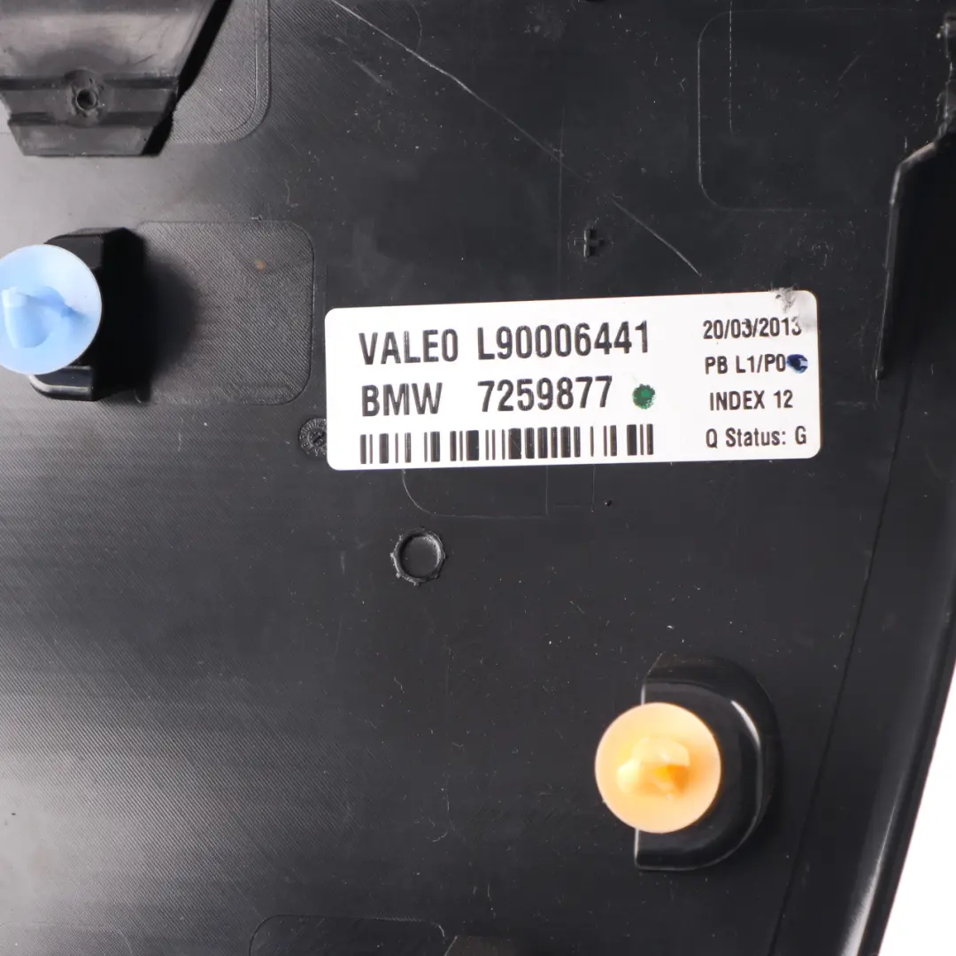 BMW F30 F80 M3 Zaślepka Osłona Panel Trzeciego Światła Stopu Tył - SKU 7259877 - Numer Części 7259877