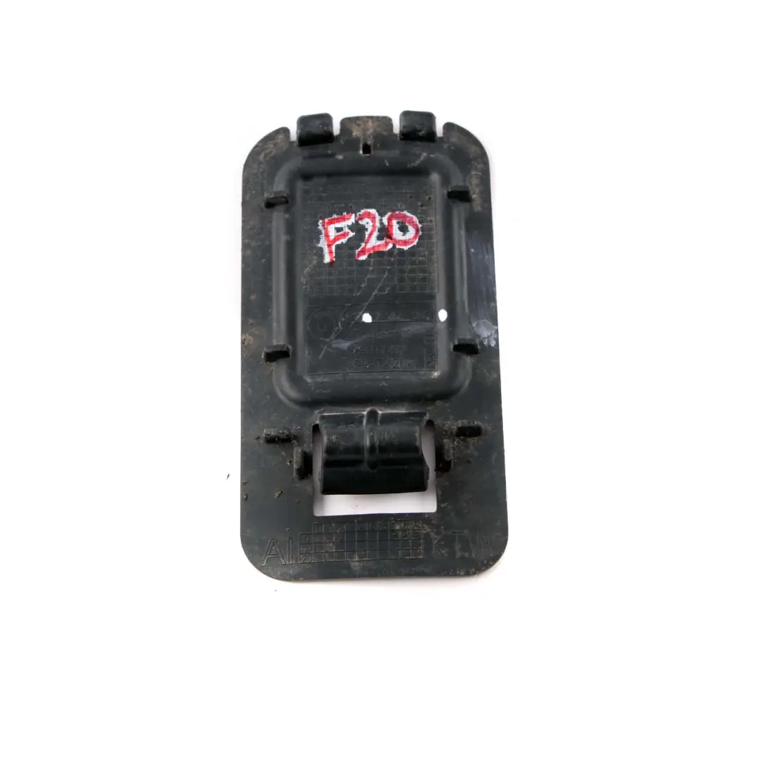 Tapa Cubre Paso De Rueda Delantero para BMW F20 F21 F30 F31 F32 con número de pieza 7259887 BMW F20 F21 F30 F31 F32 Tapa Cubre Paso De Rueda Delantero - SKU 7259887 - Número de pieza 7259887