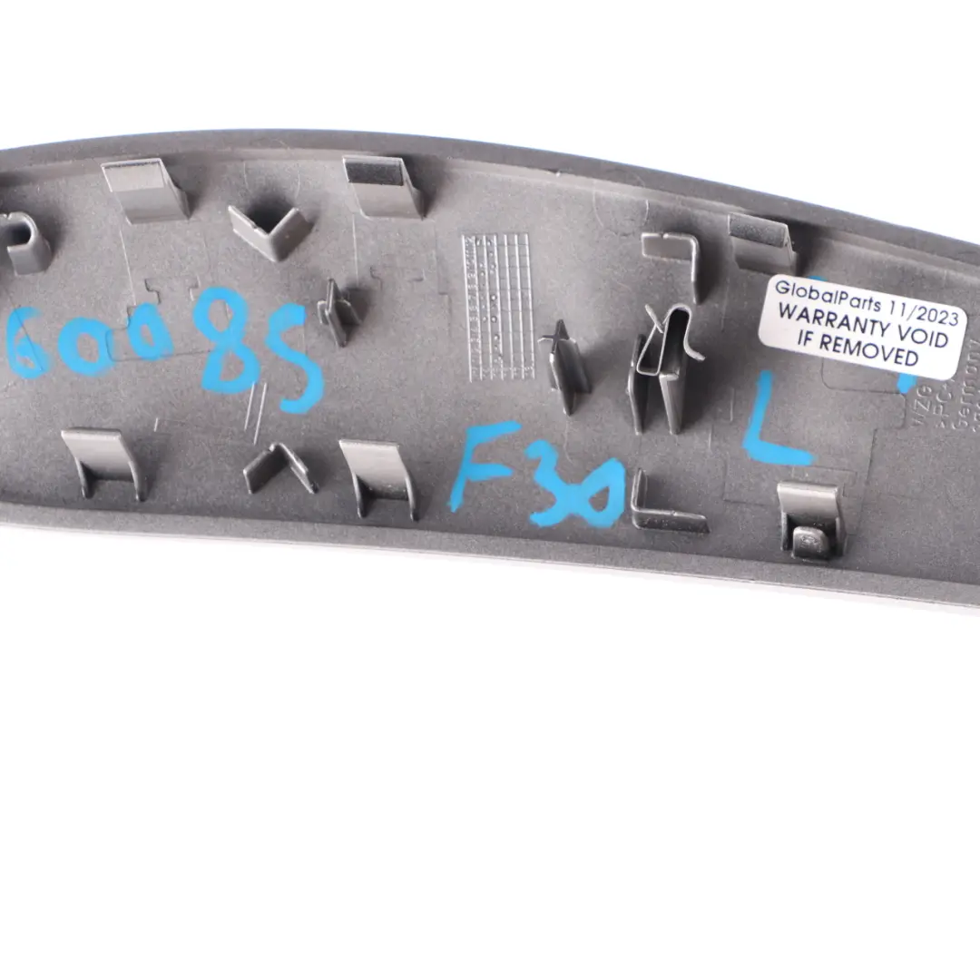 Rivestimento Interno Portiera Sinistra Argento Satinato per BMW F30 F31 con numero di parte 7260085 BMW F30 F31 Rivestimento Interno Portiera Sinistra Argento Satinato - SKU 7260085 - Numero di parte 7260085