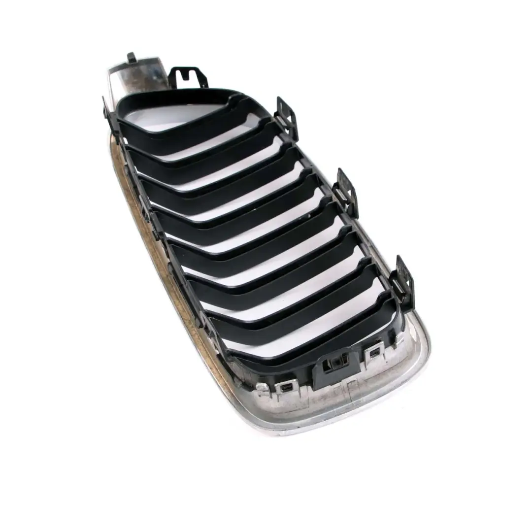 BMW F30 F31 LCI Cadre de grille de pare-chocs avant port droit chromé - SKU 7260498 - Numéro de pièce 7260498