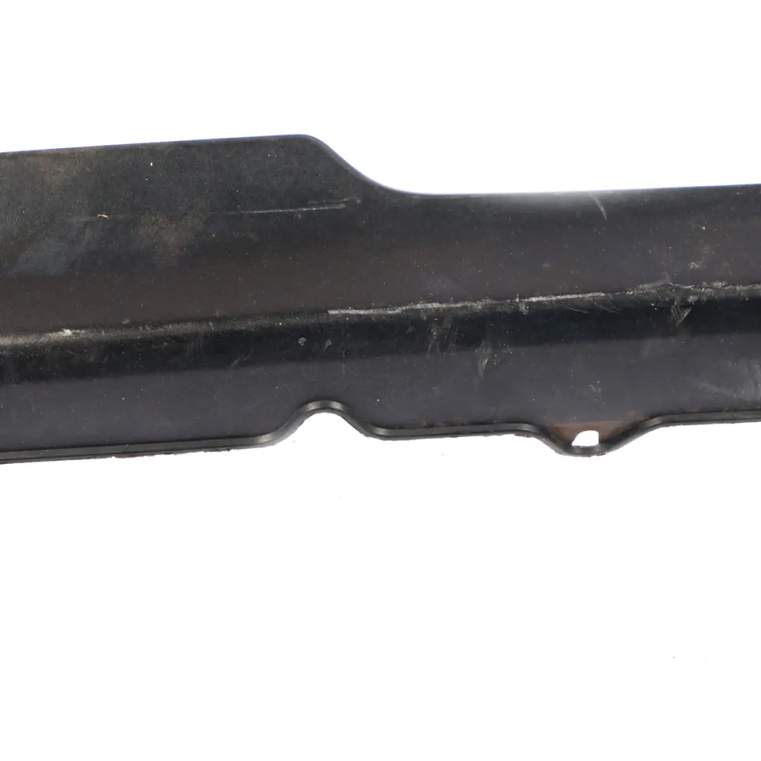 Paraurti posteriore Spoiler inferiore centrale per Mini Cooper R56 R57 LCI con numero di parte 7260578 Mini Cooper R56 R57 LCI Paraurti posteriore Spoiler inferiore centrale - SKU 7260578 - Numero di parte 7260578