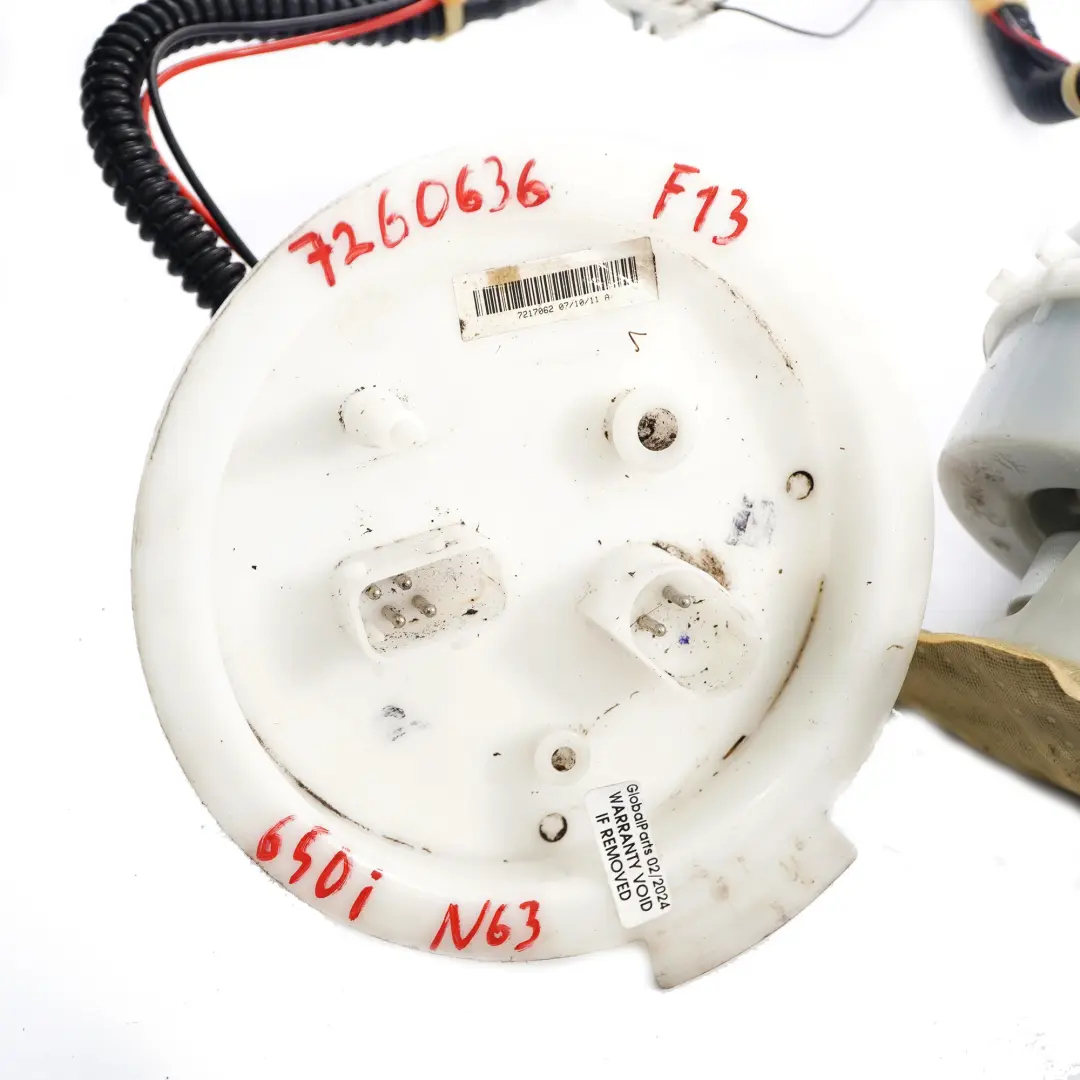 N63 Pompa serbatoio carburante Unità modulo sender 7217062 per BMW F10 F11 F12 F13 con numero di parte 7260636 BMW F10 F11 F12 F13 N63 Pompa serbatoio carburante Unità modulo sender 7217062 - SKU 7260636 - Numero di parte 7260636