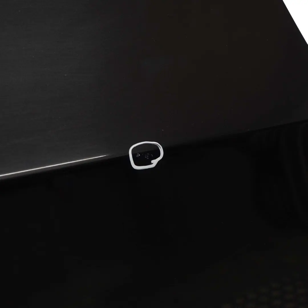 Portiera Posteriore Destra Black Sapphire Nero Metallizzato - 475 per BMW X5 E70 con numero di parte 7261482 BMW X5 E70 Portiera Posteriore Destra Black Sapphire Nero Metallizzato - 475 - SKU 7261482-BS2 - Numero di parte 7261482