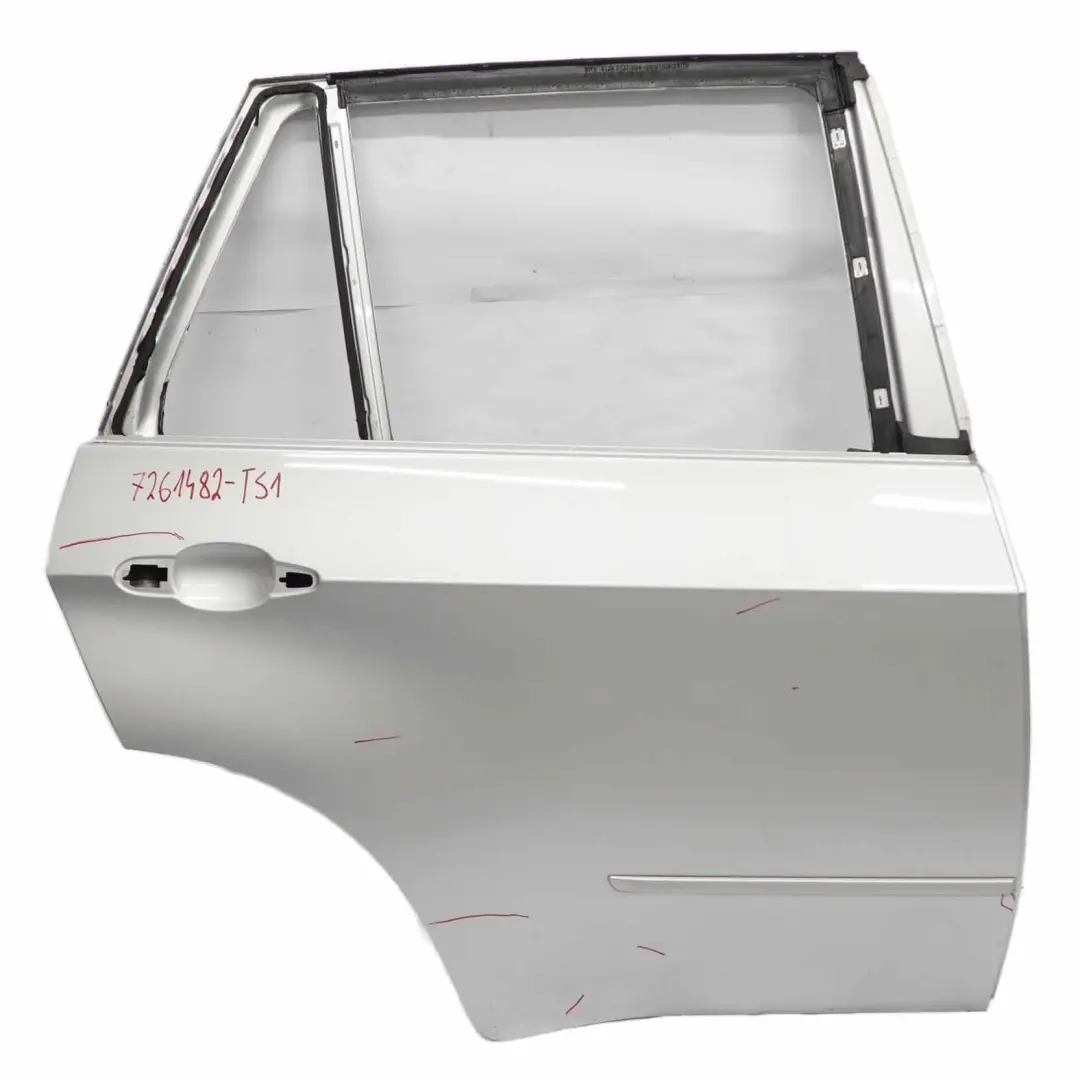 Puerta Trasera Derecha Titansilber Titan Silver Metallic - 354 para BMW X5 E70 con número de pieza 7261482 BMW X5 E70 Puerta Trasera Derecha Titansilber Titan Silver Metallic - 354 - SKU 7261482-TS1 - Número de pieza 7261482