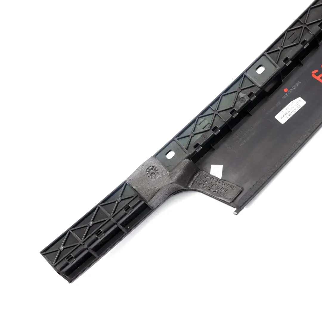 Front Right O/S Cover Column B Door High Gloss to BMW 3 Series F30 F31 LCI with Part number 7263384 BMW 3 Series F30 F31 LCI Front Right O/S Cover Column B Door High Gloss - SKU 7263384 - Part number 7263384