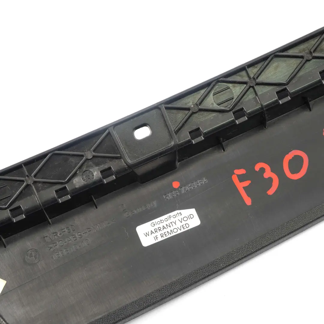 Tapa Delantera Derecha Columna Puerta B Alto Brillo para BMW F30 F31 LCI con número de pieza 7263384 BMW F30 F31 LCI Tapa Delantera Derecha Columna Puerta B Alto Brillo - SKU 7263384 - Número de pieza 7263384