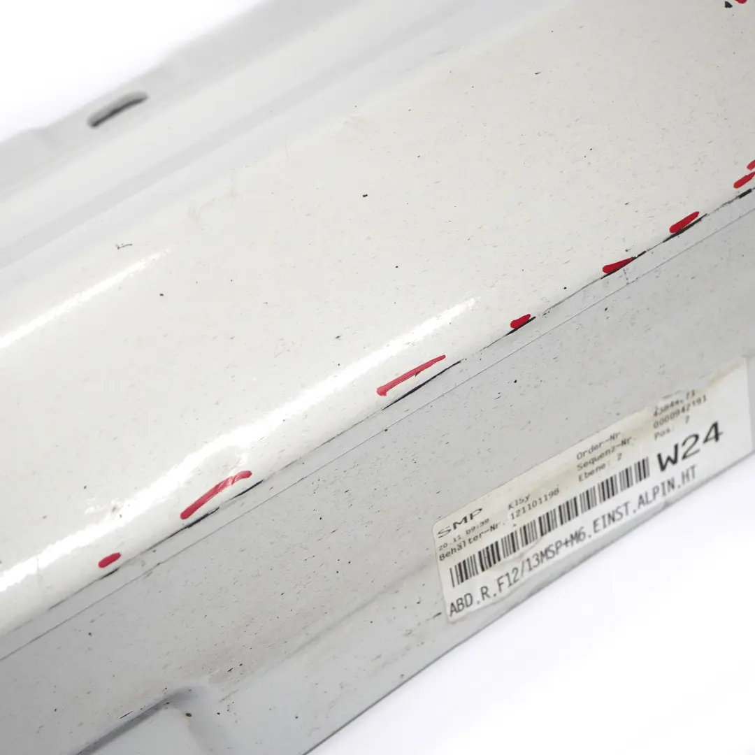 Jupe latérale M Sport Plaque de seuil droite Alpinweiss - 300 pour BMW F12 F13 à propos du numéro de pièce 7265202 BMW F12 F13 Jupe latérale M Sport Plaque de seuil droite Alpinweiss - 300 - SKU 7265202-AW - Numéro de pièce 7265202