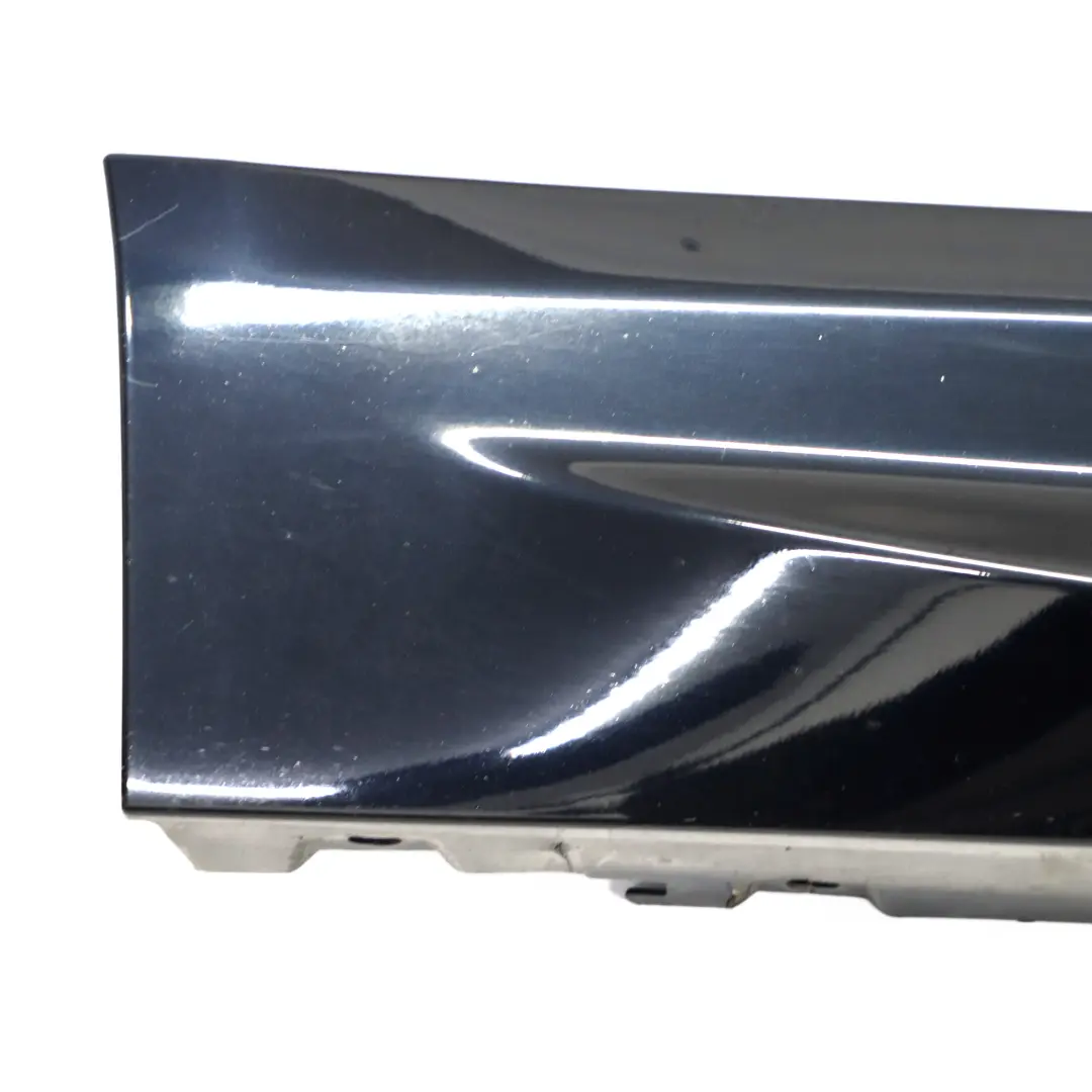 Minigonna laterale M Sport Pannello destro Carbonschwarz - 416 per BMW F12 F13 con numero di parte 7265202 BMW F12 F13 Minigonna laterale M Sport Pannello destro Carbonschwarz - 416 - SKU 7265202-CAR - Numero di parte 7265202