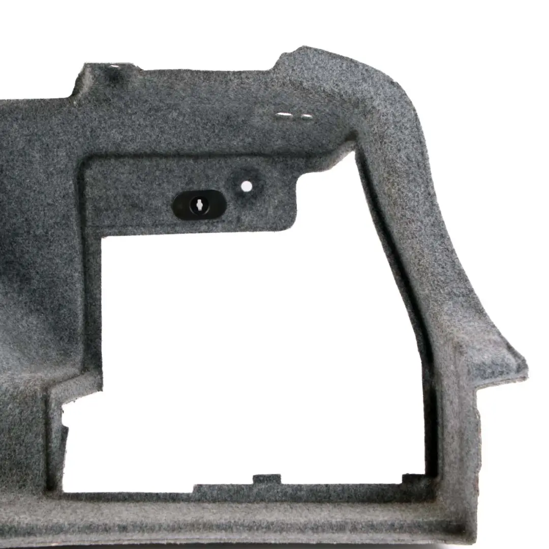 Baule Posteriore Destro Rivestimento Laterale Grigio per BMW E90 con numero di parte 7265828 BMW E90 Baule Posteriore Destro Rivestimento Laterale Grigio - SKU 7265828 - Numero di parte 7265828