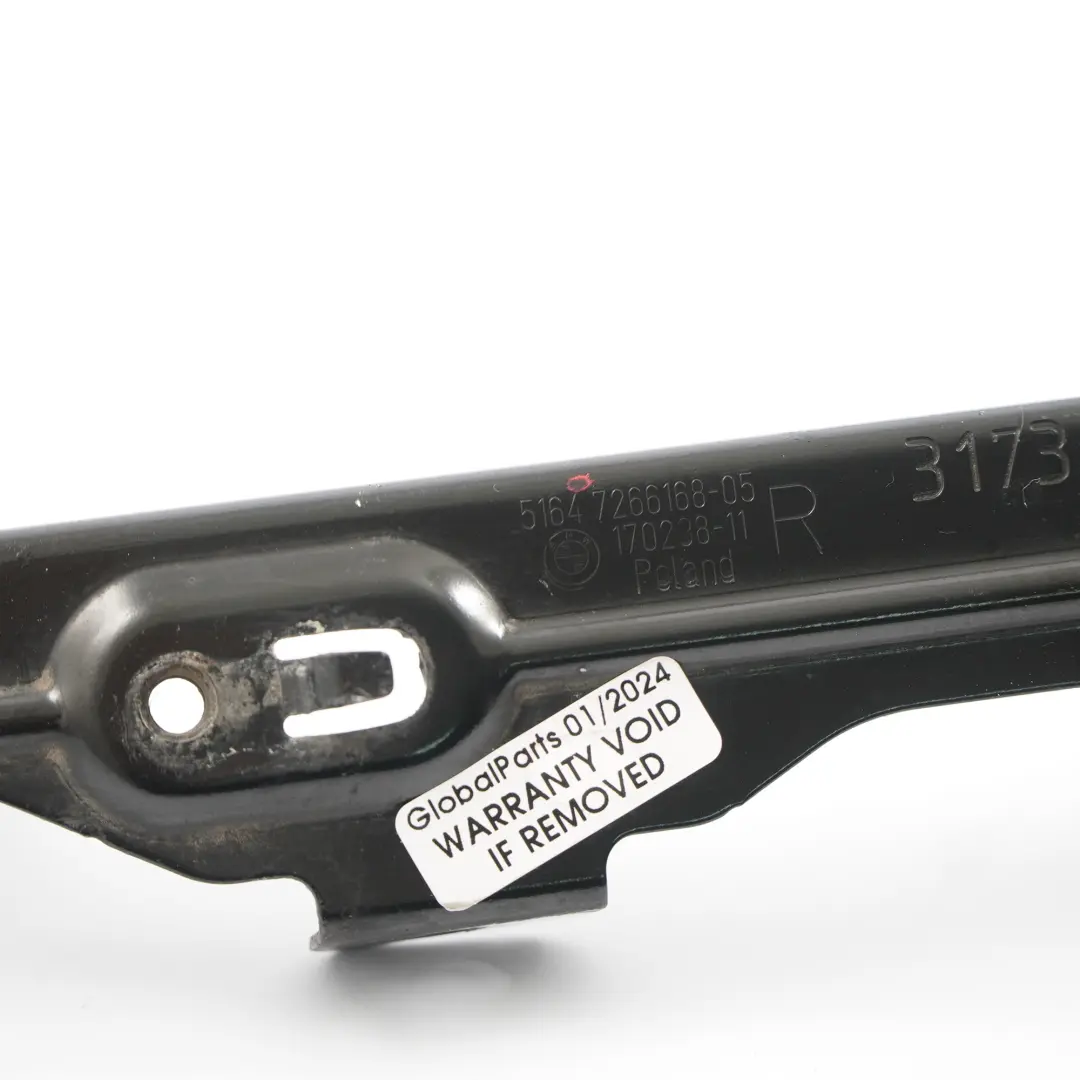 N47N N13 Supporto radiatore supplementare stafa superiore destra per BMW F20 F30 F31 con numero di parte 7266168 BMW F20 F30 F31 N47N N13 Supporto radiatore supplementare stafa superiore destra - SKU 7266168 - Numero di parte 7266168