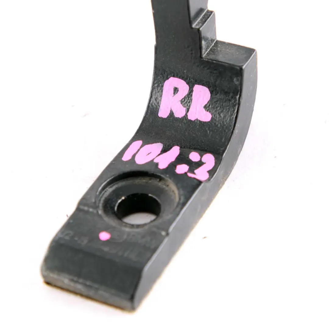 Charnière de Porte Supérieure Arrière Droite Noir pour BMW i3 I01 à propos du numéro de pièce 7266716 BMW i3 I01 Charnière de Porte Supérieure Arrière Droite Noir - SKU 7266716-BLK - Numéro de pièce 7266716