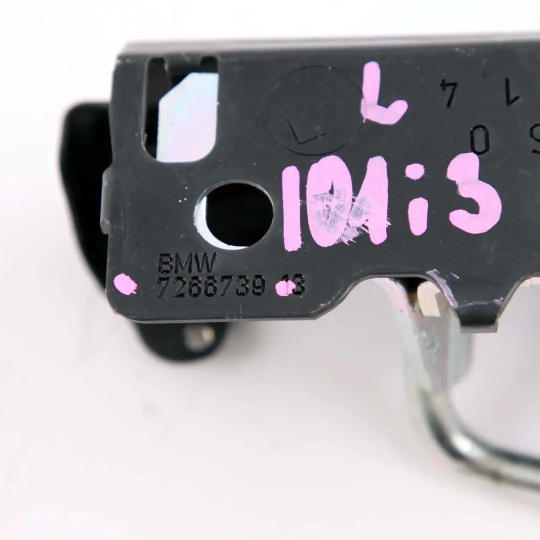 Frein de porte arrière gauche en haut pour BMW i3 I01 à propos du numéro de pièce 7266739 BMW i3 I01 Frein de porte arrière gauche en haut - SKU 7266739 - Numéro de pièce 7266739