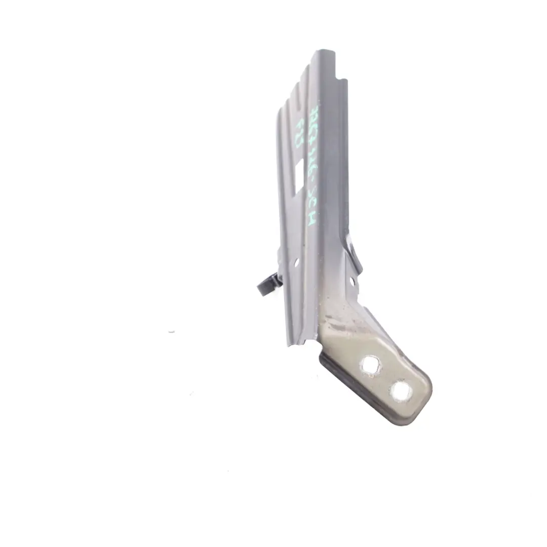 Uchwyt Boczny Ściany Przedniej Prawy Przód Dół Czarny do BMW X3 F25 o numerze 7267326 BMW X3 F25 Uchwyt Boczny Ściany Przedniej Prawy Przód Dół Czarny - SKU 7267326-SCH - Numer Części 7267326