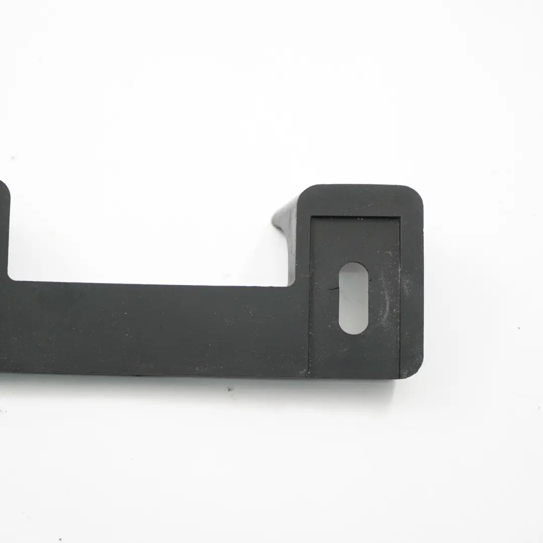 Staffa paraurti anteriore BMW F06 F12 F13 Supporto supporto destro per con numero di parte 7267646 Staffa paraurti anteriore BMW F06 F12 F13 Supporto supporto destro - SKU 7267646 - Numero di parte 7267646