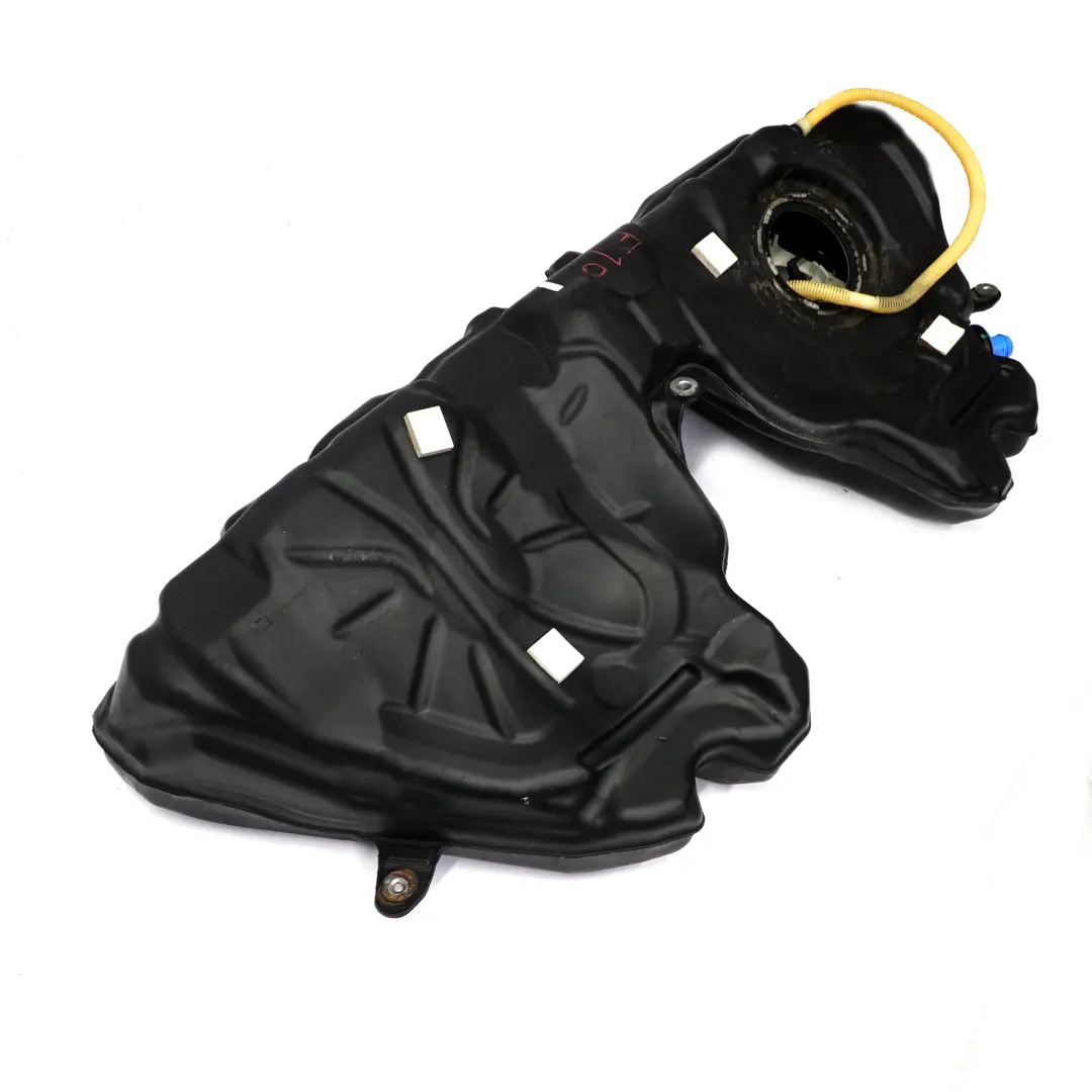 Depósito de combustible desnudo BMW F10 F11 F12 Depósito Gasolina para con número de pieza 7268031 Depósito de combustible desnudo BMW F10 F11 F12 Depósito Gasolina - SKU 7268031-1 - Número de pieza 7268031