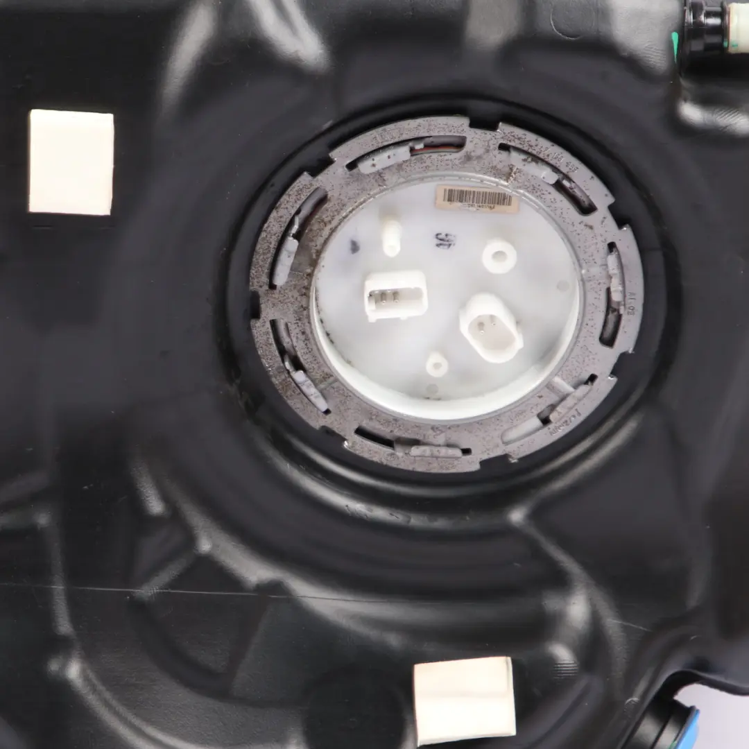 Complete Fuel Tank BMW F07 F10 F11 F12 F13 Fuel Tank Petrol to with Part number 7268031 Complete Fuel Tank BMW F07 F10 F11 F12 F13 Fuel Tank Petrol - SKU 7268031 - Part number 7268031