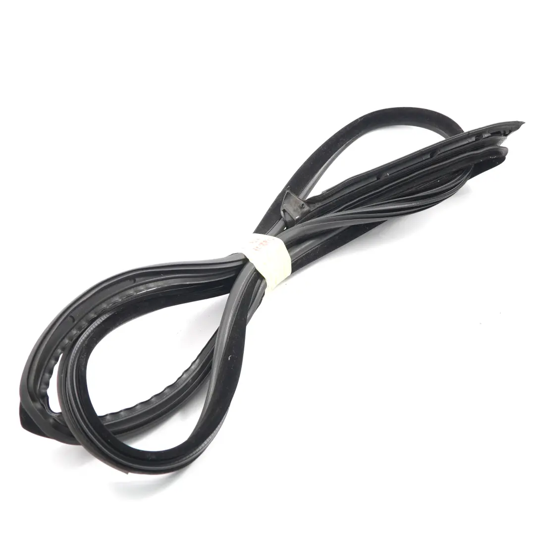 Burlete de puerta BMW F13 delantero izquierdo para con número de pieza 7268799 Burlete de puerta BMW F13 delantero izquierdo - SKU 7268799 - Número de pieza 7268799