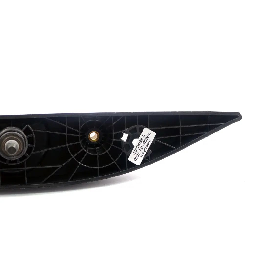 Garniture Cache Pivot D'Arbre D'Essuie-Glace Arrière pour BMW F31 Touring à propos du numéro de pièce 7268921 BMW F31 Touring Garniture Cache Pivot D'Arbre D'Essuie-Glace Arrière - SKU 7268921-1 - Numéro de pièce 7268921