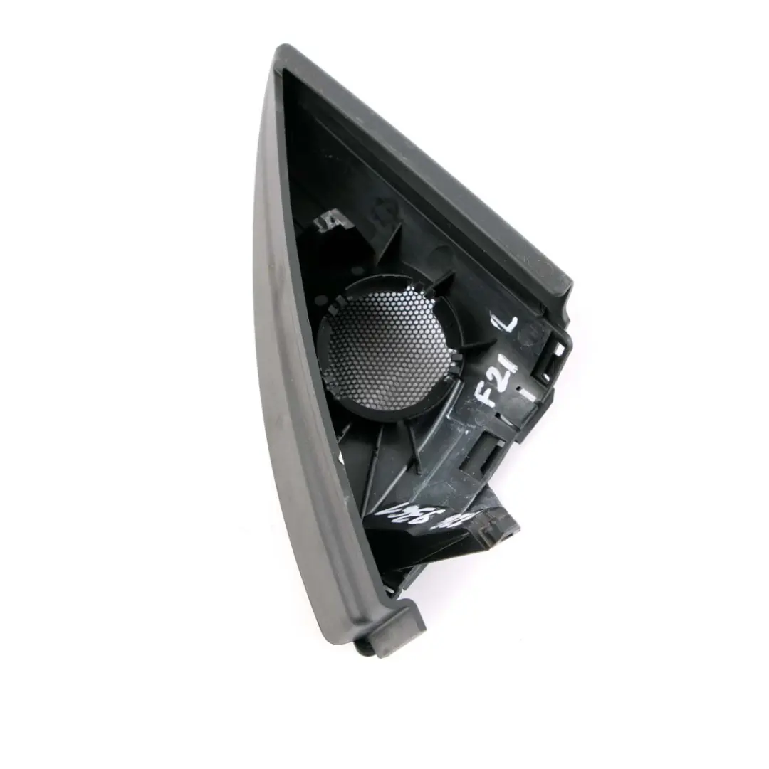 Osłona Kratka Głośnika Trójkąt Lewy do BMW F21 F22 o numerze 7269361 BMW F21 F22 Osłona Kratka Głośnika Trójkąt Lewy - SKU 7269361 - Numer Części 7269361