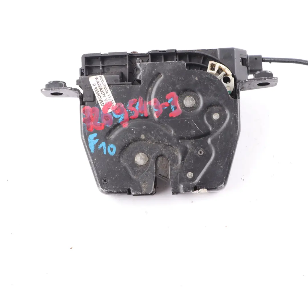 Serrure de coffre BMW F31 F10 F01 F15 X5 Loquet coffre arrière supérieur pour à propos du numéro de pièce 7269543 Serrure de coffre BMW F31 F10 F01 F15 X5 Loquet coffre arrière supérieur - SKU 7269543-3 - Numéro de pièce 7269543