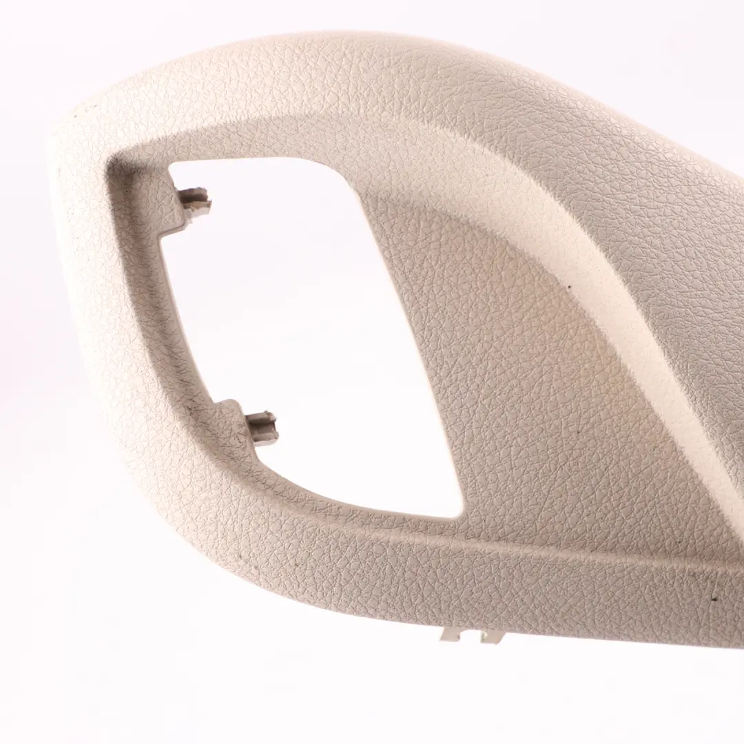 Trim BMW F12 Front Seat Left N/S Backrest Outer Trim Elfenbeinweiss to Seat with Part number 7269677 Seat Trim BMW F12 Front Seat Left N/S Backrest Outer Trim Elfenbeinweiss - SKU 7269677 - Part number 7269677