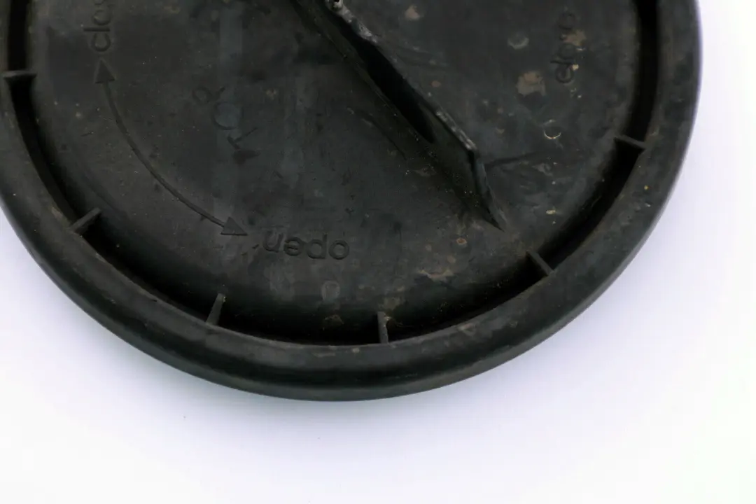 Abdeckkappe Abblendlicht 1305219121 für BMW MINI Cooper One R55 R56 R59 LCI mit Teilenummer 7270076 BMW MINI Cooper One R55 R56 R59 LCI Abdeckkappe Abblendlicht 1305219121 - SKU 7270076 - Teilenummer 7270076