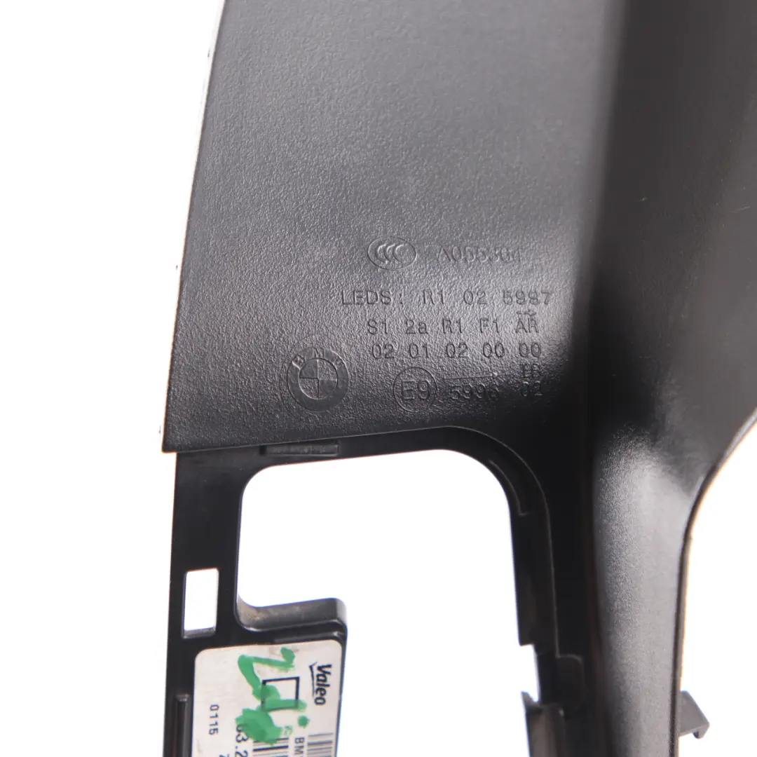 Soporte Luz Trasera BMW F20 F21 Trim Tapa Luz Trasera Goteo Derecha - SKU 7270098-6 - Número de pieza 7270098