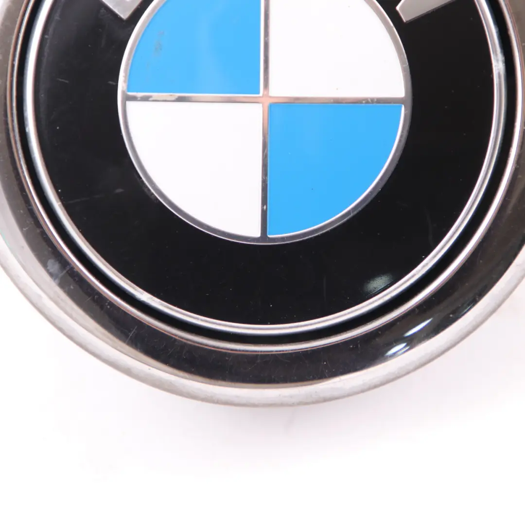 Kofferraum Emblem Knopf Hecköffner für BMW F20 F21 mit Teilenummer 7270728 BMW F20 F21 Kofferraum Emblem Knopf Hecköffner - SKU 7270728-11 - Teilenummer 7270728