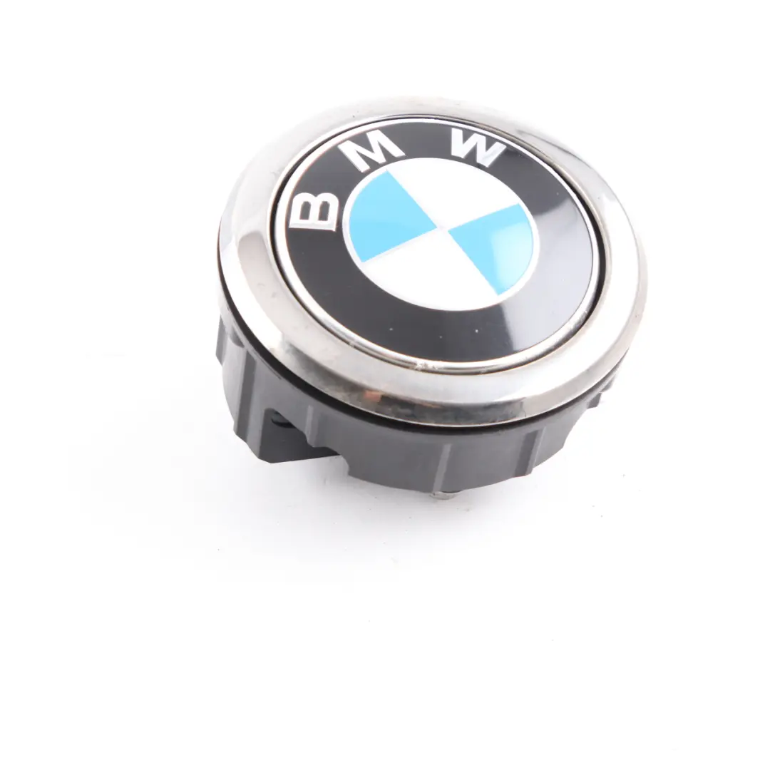 BMW F20 F21 Emblemat Klamka Przycisk Otwierania Klapy Bagażnika - SKU 7270728-12 - Numer Części 7270728