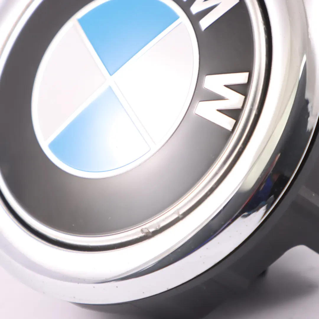 Emblema BMW F20 F21 G02 Cofano Del Bagagliaio Pulsante Posteriore per con numero di parte 7270728 Emblema BMW F20 F21 G02 Cofano Del Bagagliaio Pulsante Posteriore - SKU 7270728-1 - Numero di parte 7270728