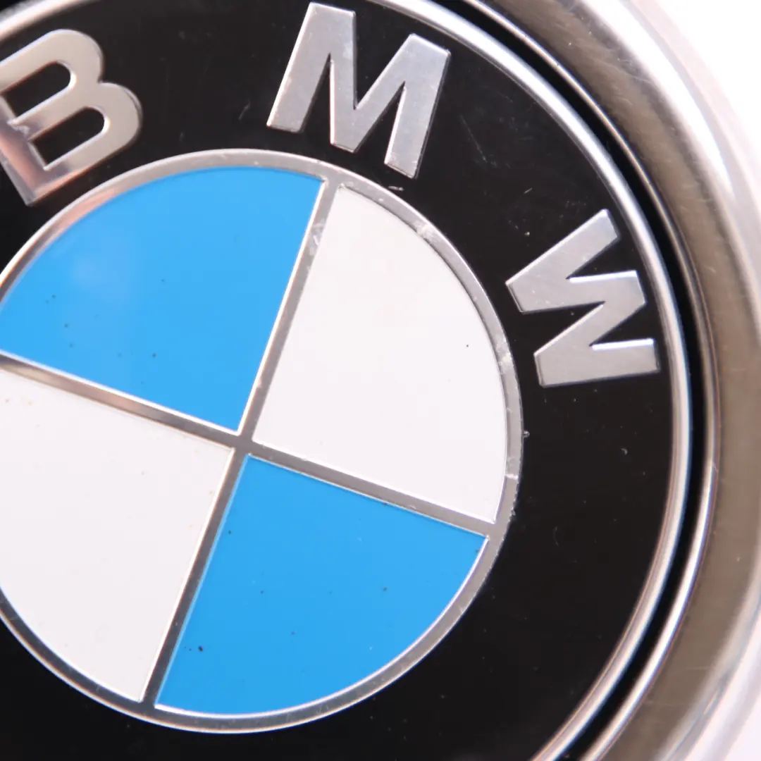 Bootlid Trunk Lid Emblem Button Rear to BMW 1 Series F20 F21 LCI with Part number 7270728 BMW 1 Series F20 F21 LCI Bootlid Trunk Lid Emblem Button Rear - SKU 7270728-2 - Part number 7270728