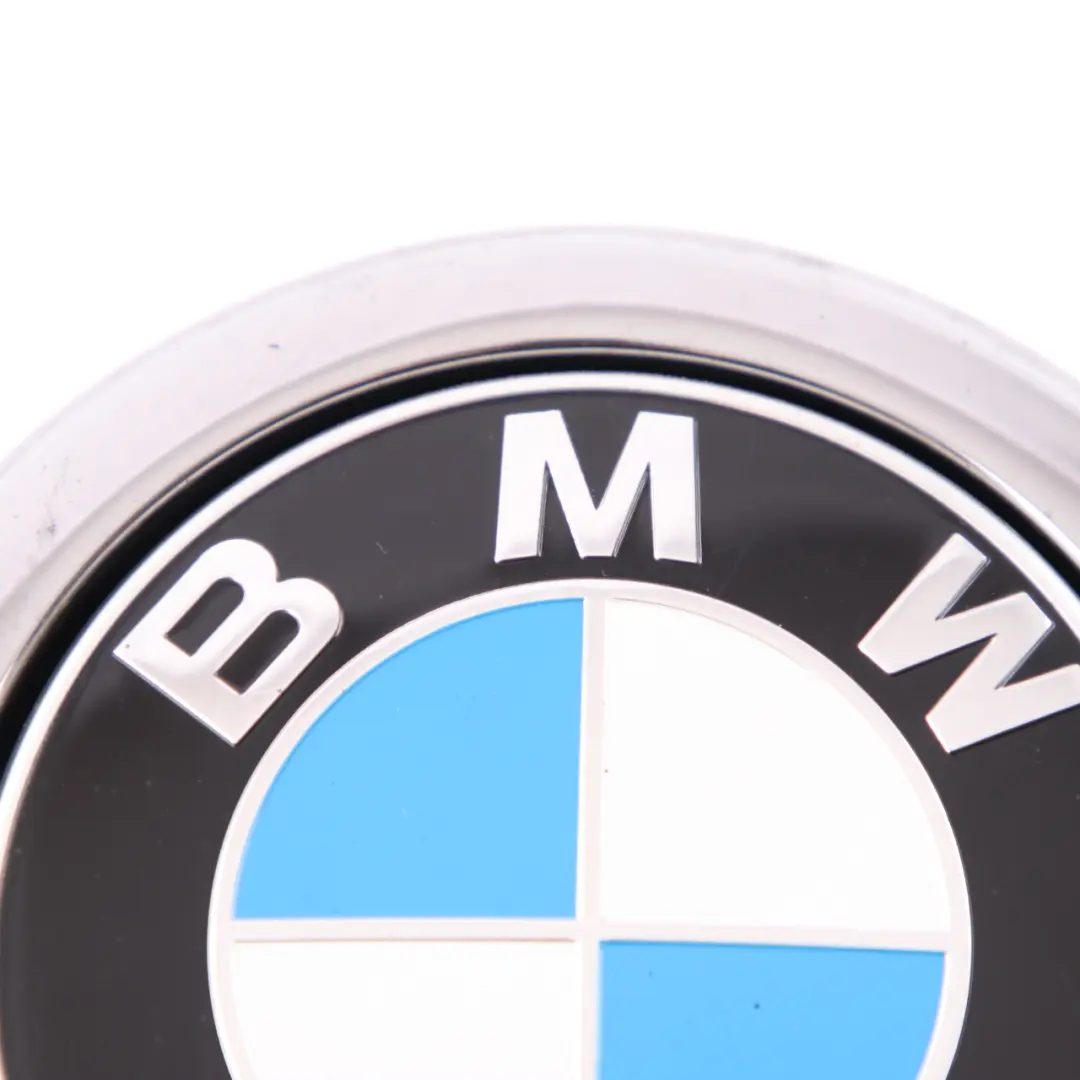 Heck Klappe Emblem Betätigung Schliesssystem für BMW 1 er F20 F21 LCI mit Teilenummer 7270728 BMW 1 er F20 F21 LCI Heck Klappe Emblem Betätigung Schliesssystem - SKU 7270728-3 - Teilenummer 7270728