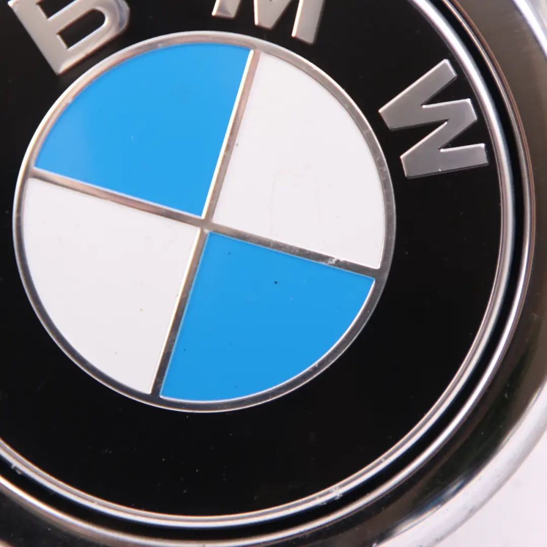 BMW 1 er F20 F21 LCI Heck Klappe Emblem Betätigung Schliesssystem - SKU 7270728-3 - Teilenummer 7270728