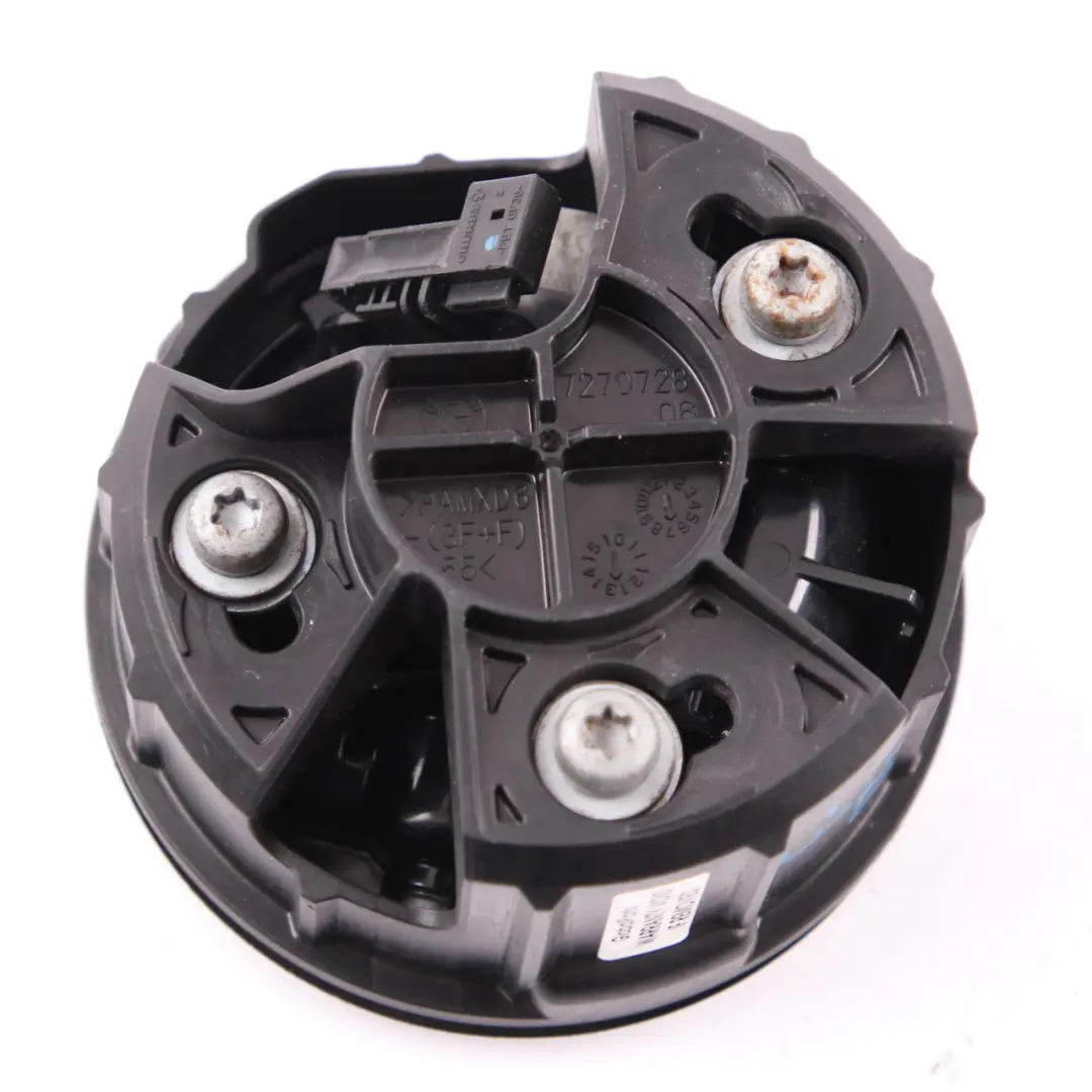 Klamka Emblemat Klapy Bagażnika Tył do BMW F20 F21 LCI o numerze 7270728 BMW F20 F21 LCI Klamka Emblemat Klapy Bagażnika Tył - SKU 7270728-3 - Numer Części 7270728