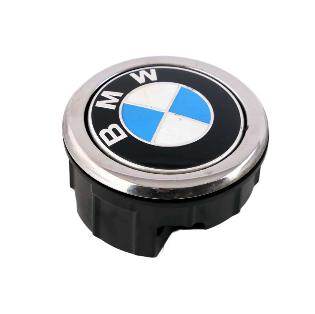 BMW 1er F20 F21 LCI 4 Heckklappe Kofferraumdeckel Emblem Knopf hinten - SKU 7270728-4 - Teilenummer 7270728