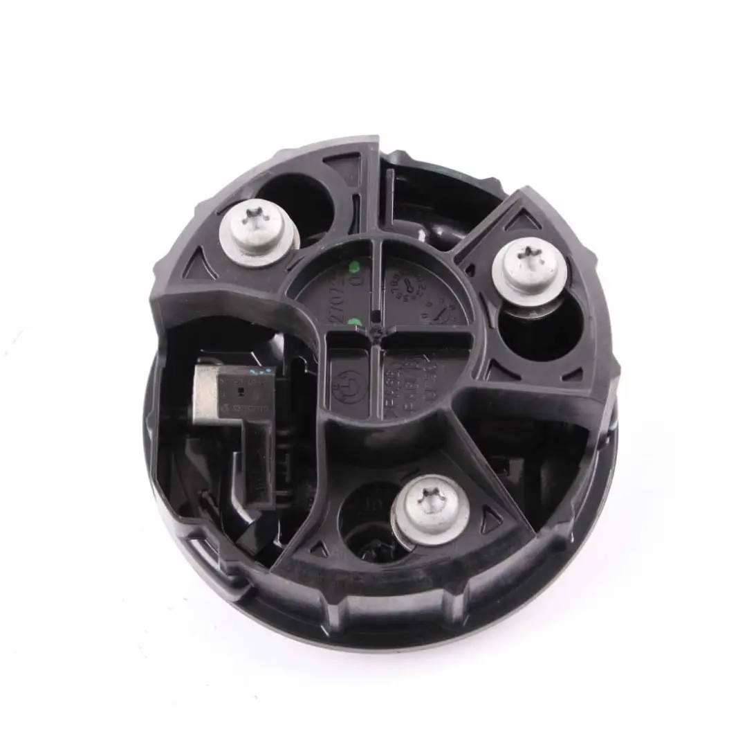 BMW F20 F21 Couvercle coffre embleme noir aspect carbone bouton arriere - SKU 7270728-6 - Numéro de pièce 7270728