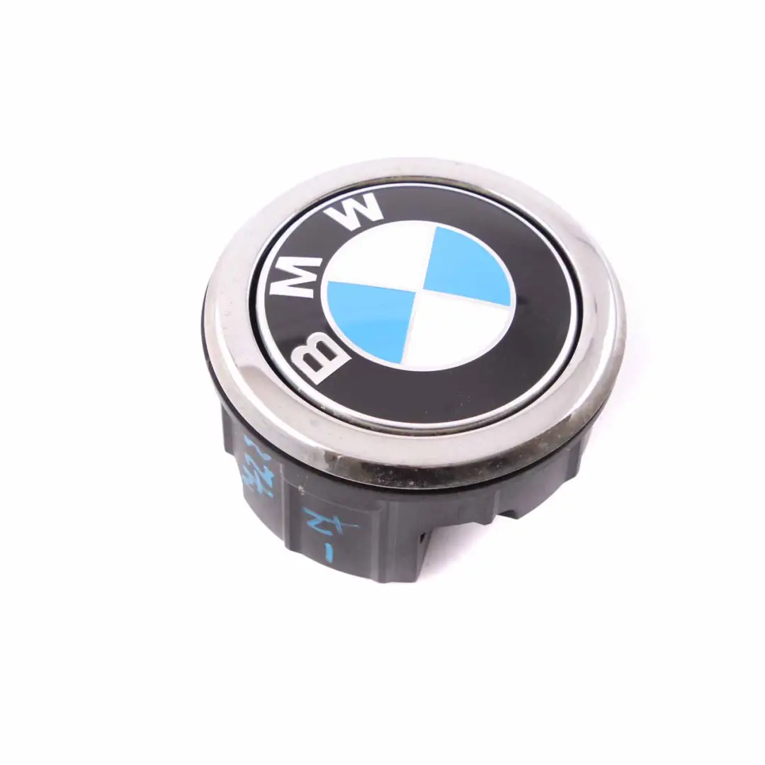  Emblema bagagliaio BMW F20 F21 LCI Pulsante Portellone posteriore - SKU 7270728-7 - Numero di parte 7270728