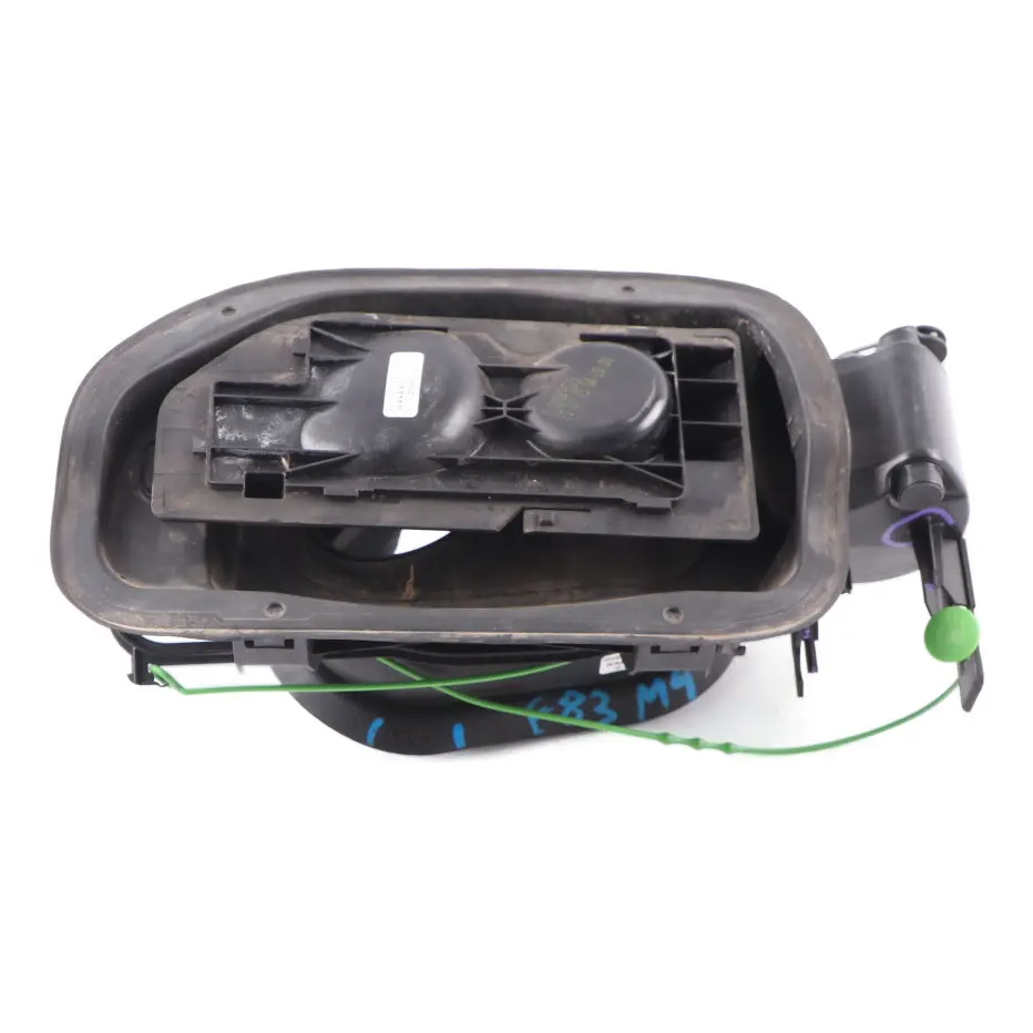 Couvercle Pot de Remplissage Carrier Cap Fill-in Flap pour BMW F33 F83 M4 à propos du numéro de pièce 7270762 BMW F33 F83 M4 Couvercle Pot de Remplissage Carrier Cap Fill-in Flap - SKU 7270762 - Numéro de pièce 7270762