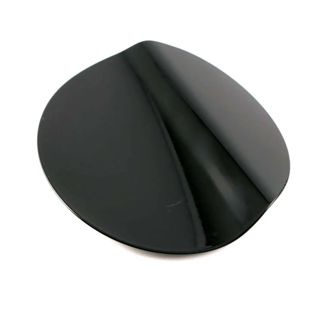 Tapa Del Depósito De Combustible Negro Schwarz 2 - 668 para BMW F20 F20N LCI con número de pieza 7270765 BMW F20 F20N LCI Tapa Del Depósito De Combustible Negro Schwarz 2 - 668 - SKU 7270765-SCH - Número de pieza 7270765