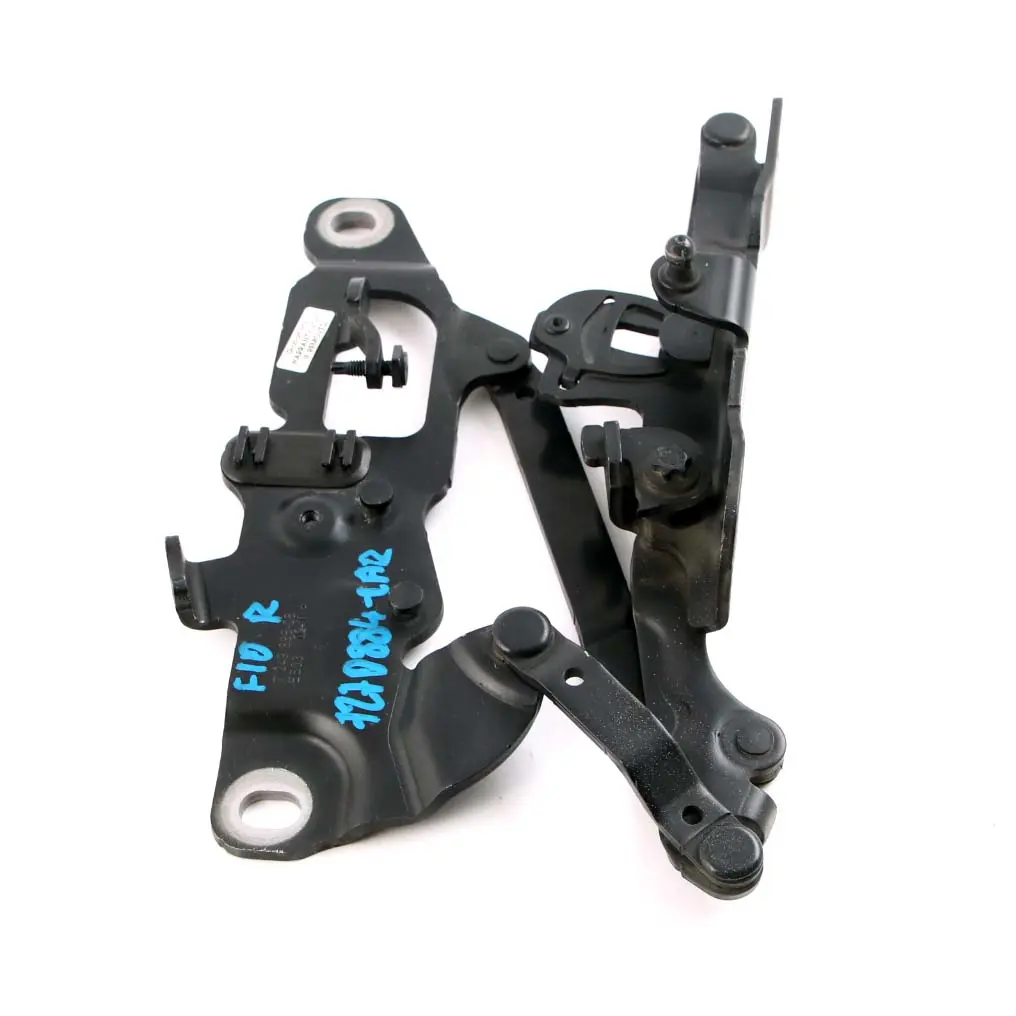Right Engine Hood Hinge Bonnet Carbon Black to BMW F10 F11 with Part number 7249888 BMW F10 F11 Right Engine Hood Hinge Bonnet Carbon Black - SKU 7270884-CAR - Part number 7249888