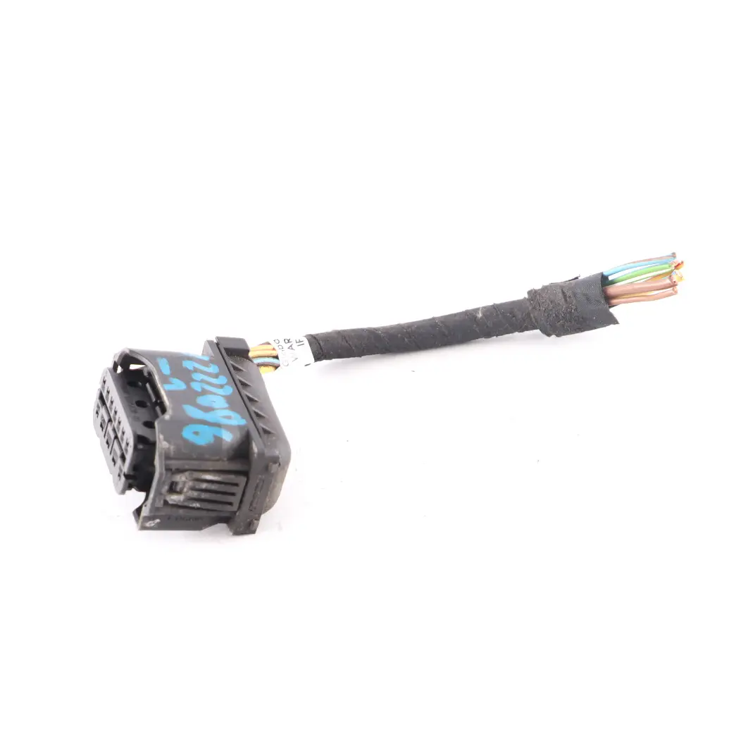 Headlight Light Lamp Front Right O/S Plug Socket Wiring 6925638 to BMW F06 F12 F13 with Part number 7272010 BMW F06 F12 F13 Headlight Light Lamp Front Right O/S Plug Socket Wiring 6925638 - SKU 7272010-2 - Part number 7272010