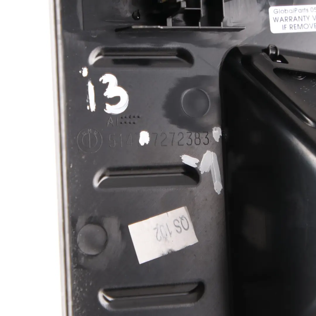 Pannello di copertura della soglia di carico bagagliaio nero per BMW i3 I01 con numero di parte 7272383 BMW i3 I01 Pannello di copertura della soglia di carico bagagliaio nero - SKU 7272383-1 - Numero di parte 7272383