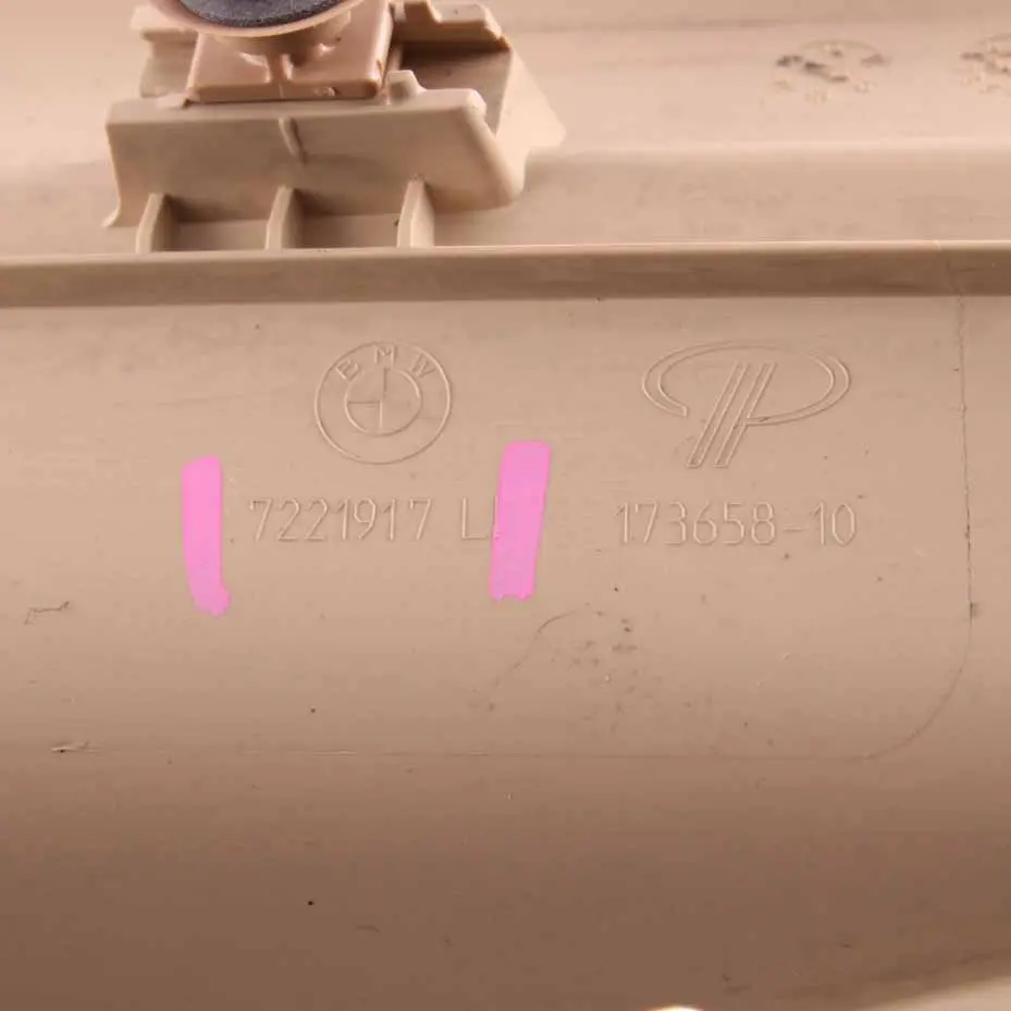 Striscia Di Copertura Ingresso Posteriore Sinistro Veneto Beige 7221917 per BMW F30 con numero di parte 7272595 BMW F30 Striscia Di Copertura Ingresso Posteriore Sinistro Veneto Beige 7221917 - SKU 7272595 - Numero di parte 7272595